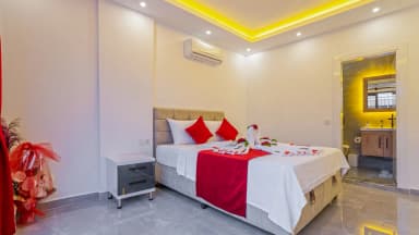 Villa Ela Ece Korunaklı Havuz 24