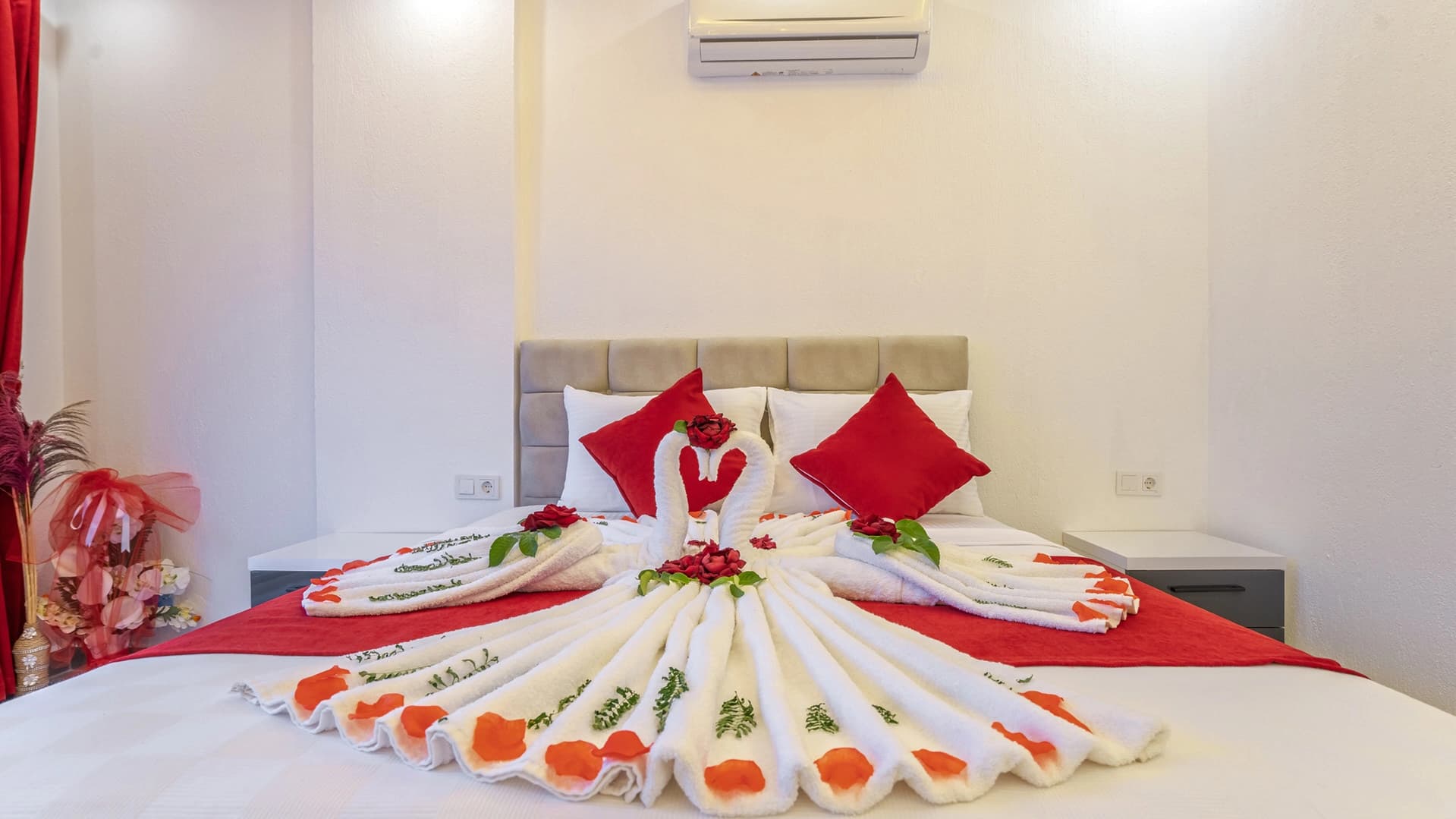 Villa Ela Ece Korunaklı Havuz 38