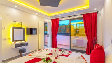 Villa Ela Ece Korunaklı Havuz 52