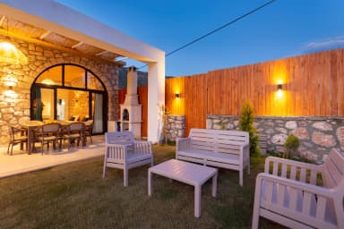 Villa Ark Korunaklı Havuz 96