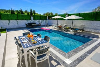 Villa Egeden 2 Korunaklı Havuz 87