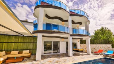 Villa Defne Korunaklı Havuz 22