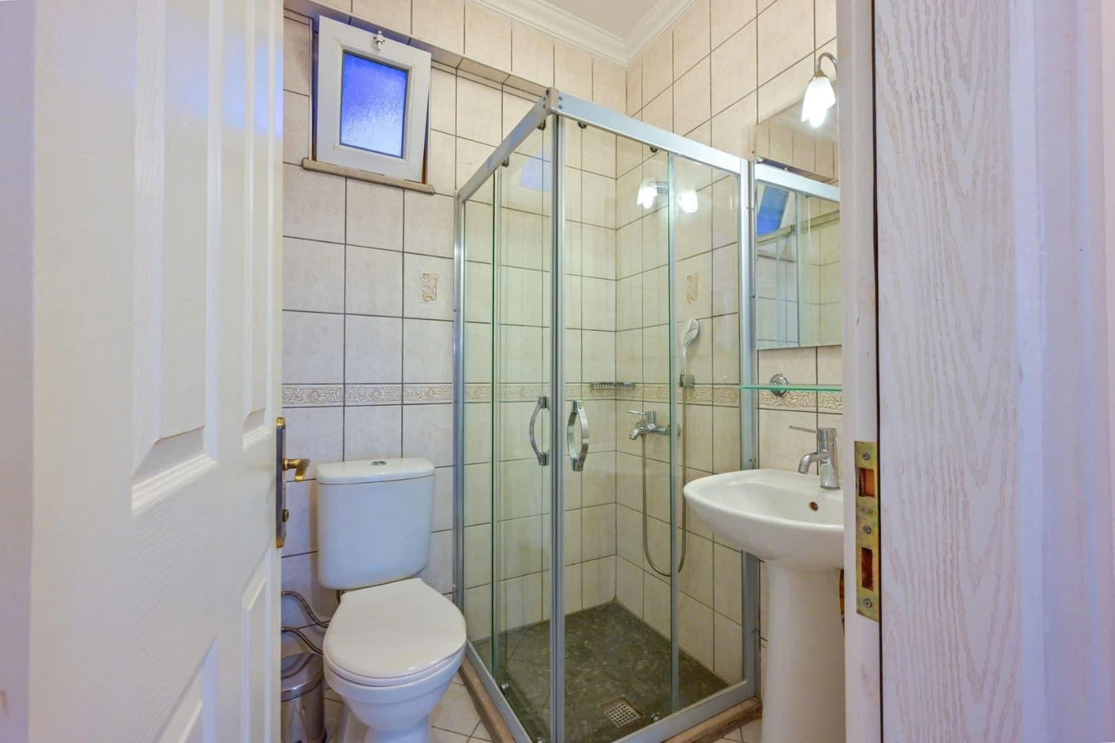 Villa Massimo Korunaklı Havuz 12