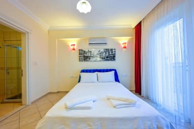 Villa Massimo Korunaklı Havuz 26