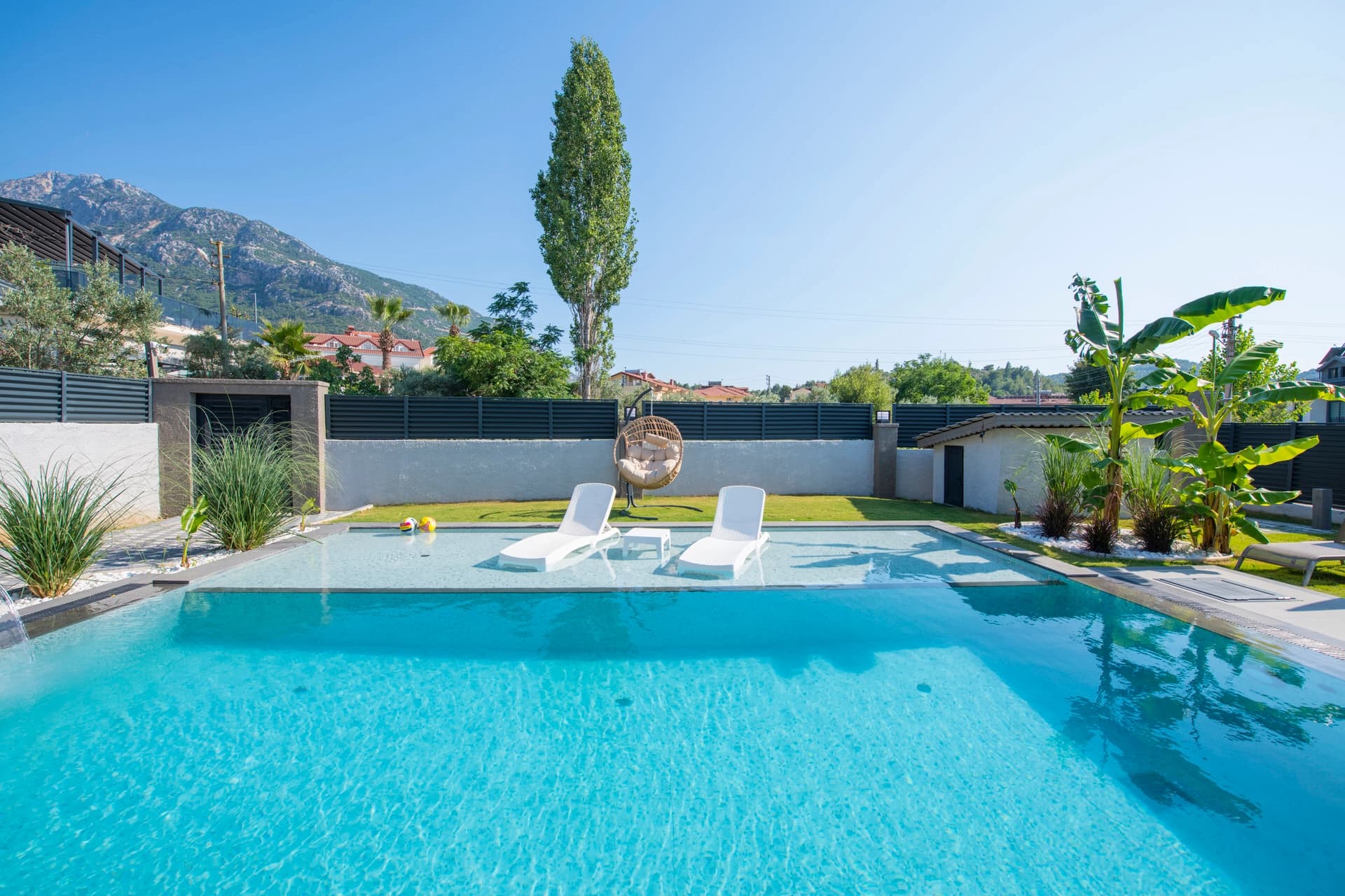 Villa Lore A Korunaklı Havuz 43