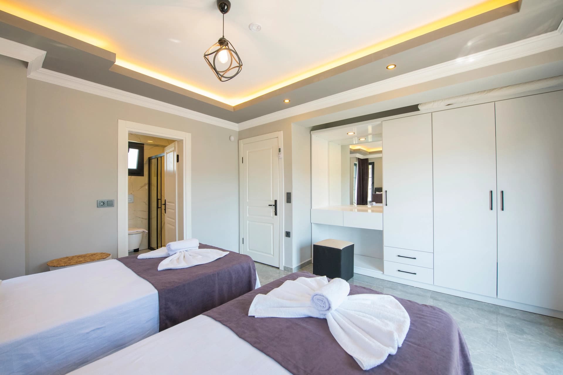 Villa Lore A Korunaklı Havuz 45