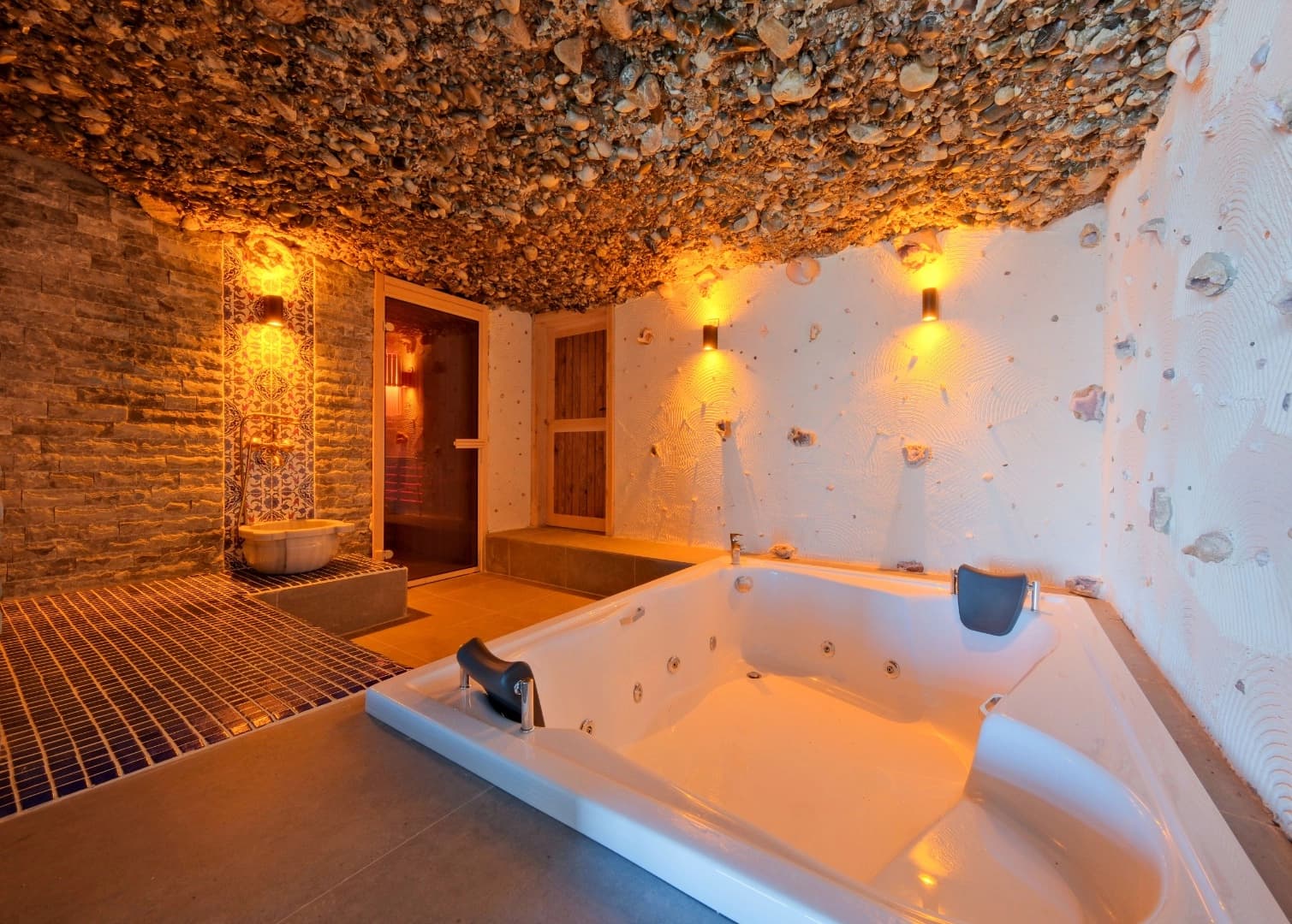 Villa Ayza Korunaklı Havuz 71