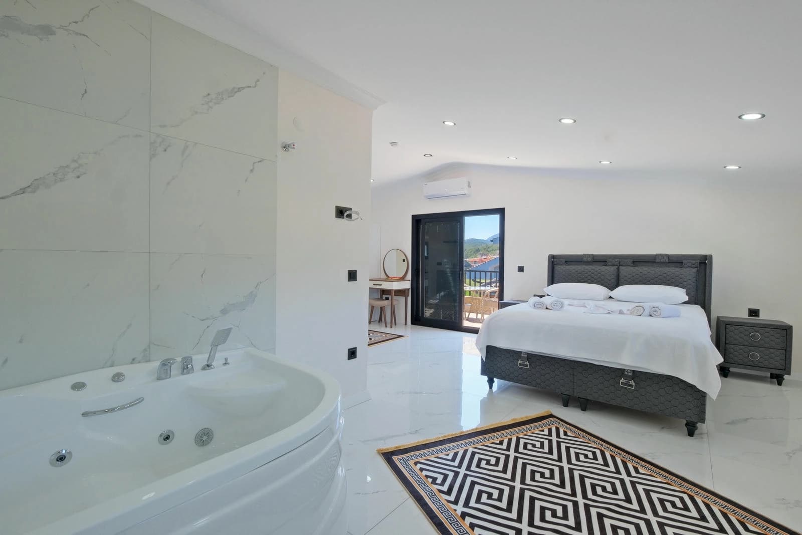 Villa White Day 2 Fethiye 85