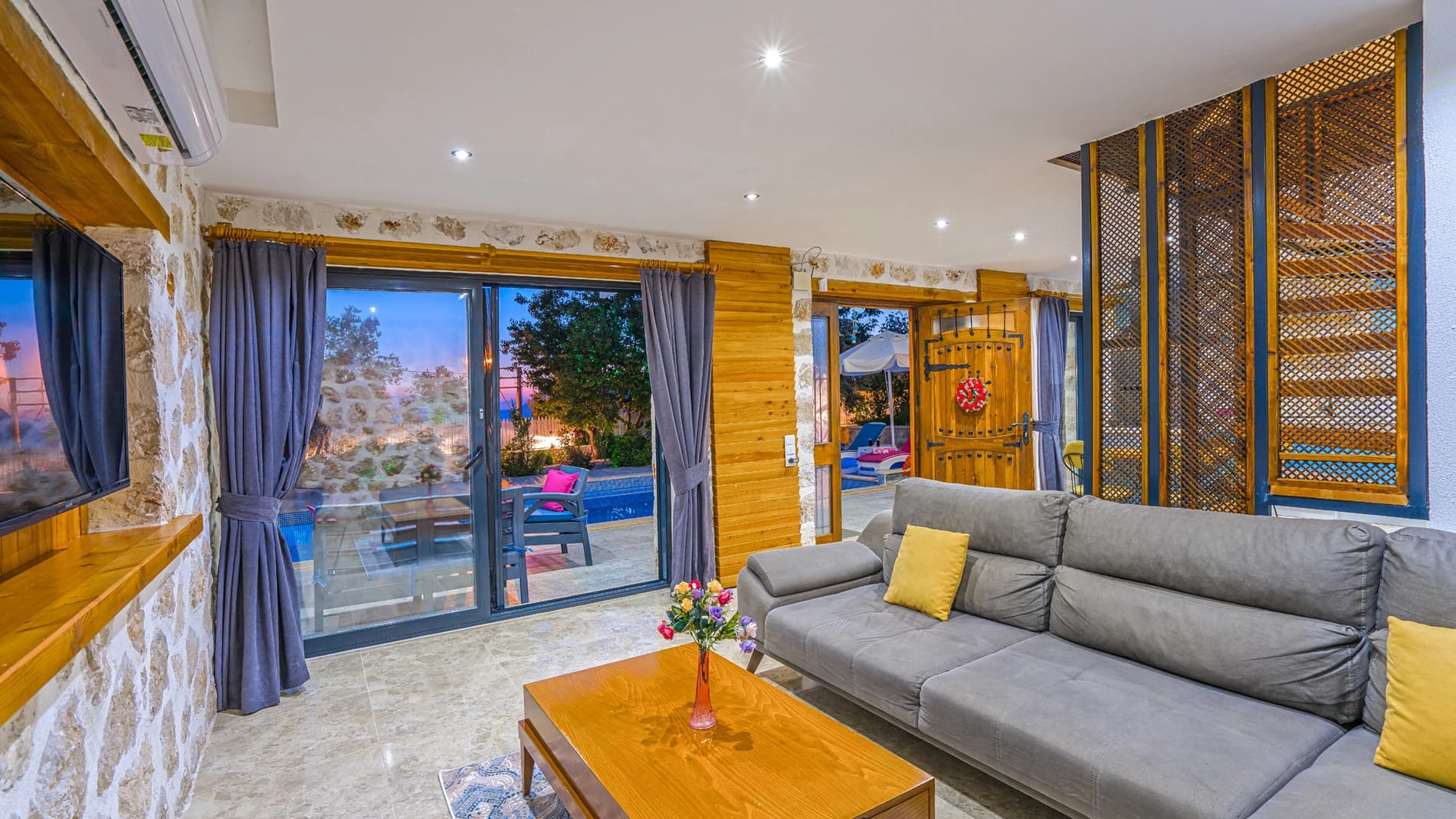 Villa Emma Korunaklı Havuz 35