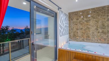 Villa Emma Korunaklı Havuz 15