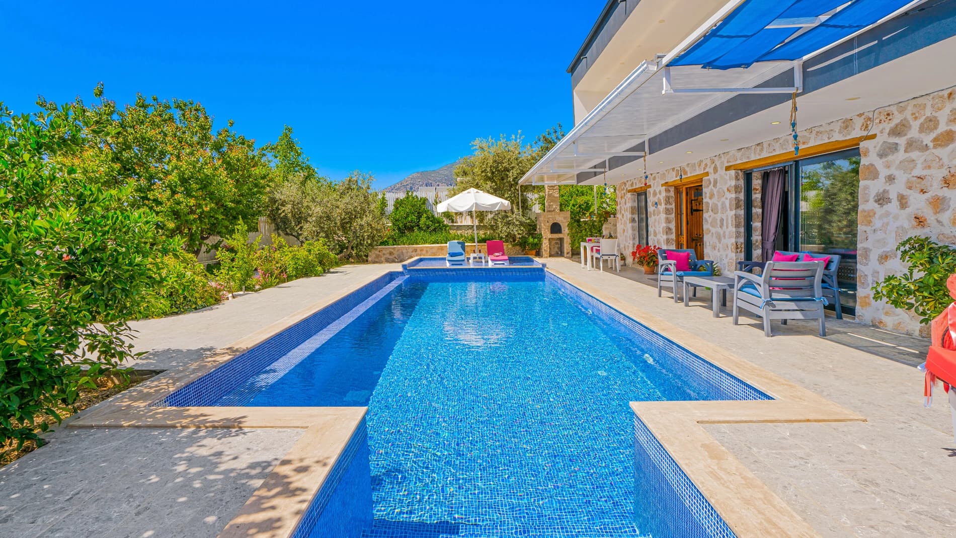 Villa Emma Korunaklı Havuz 97