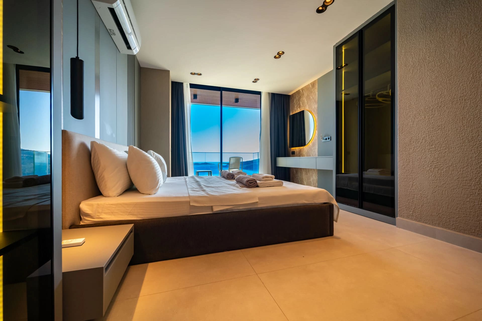 Villa Aura E Özel Havuzlu 25