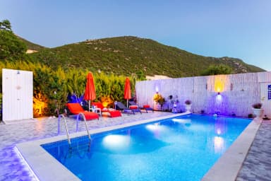 Villa Arim Korunaklı Havuz 83