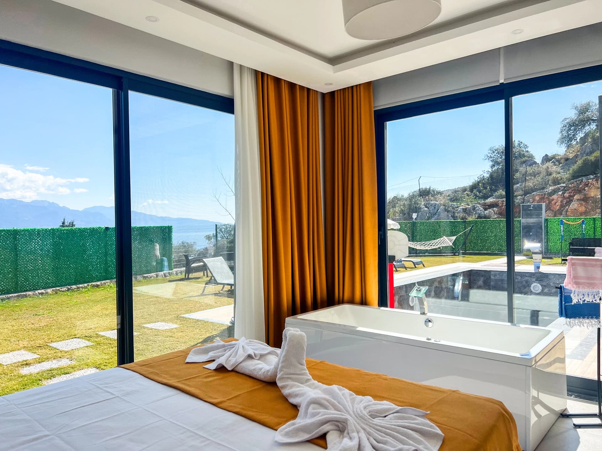 Villa Milena Korunaklı Havuz 87