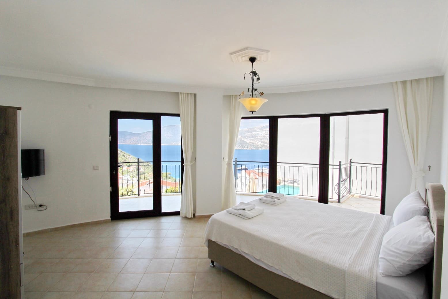 Villa Anatolia Kışla Özel Havuzlu 11