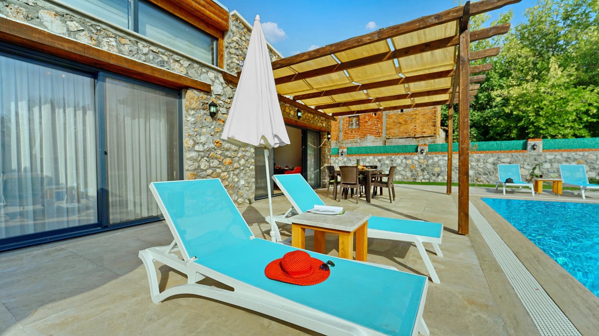 Villa Eterna Korunaklı Havuz 43