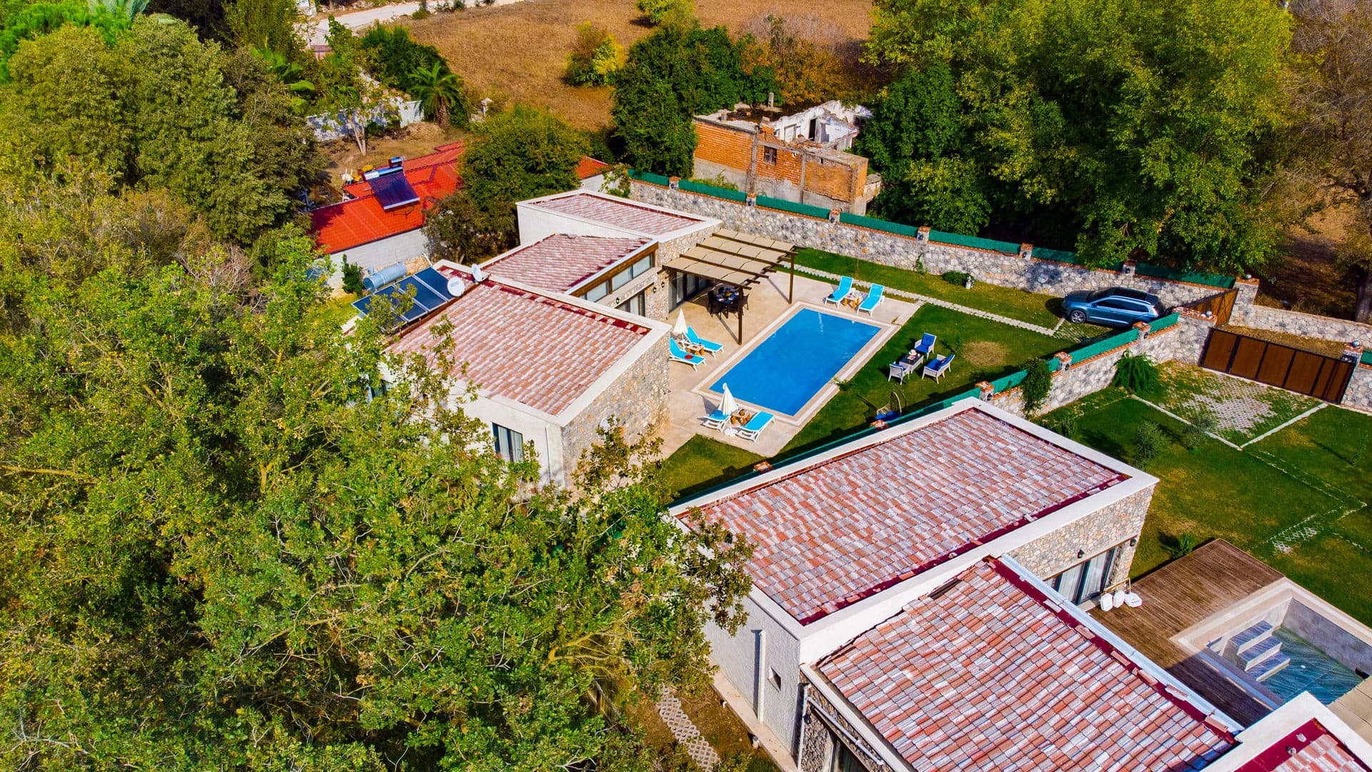 Villa Eterna Korunaklı Havuz 57