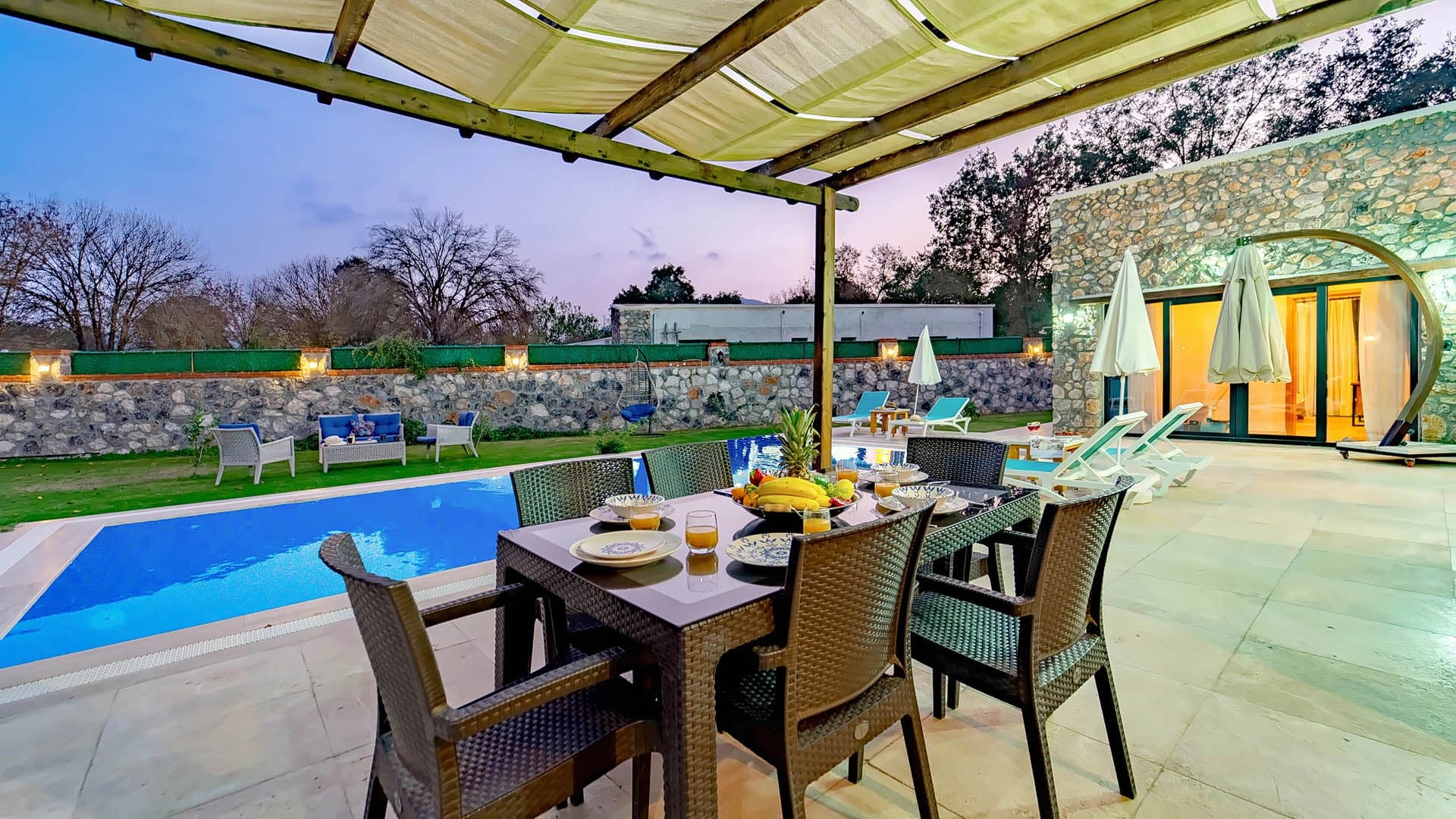 Villa Eterna Korunaklı Havuz 23