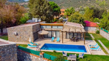 Villa Eterna Korunaklı Havuz 37
