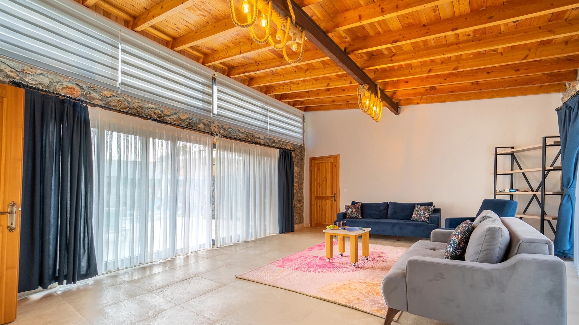 Villa Eterna Korunaklı Havuz 93