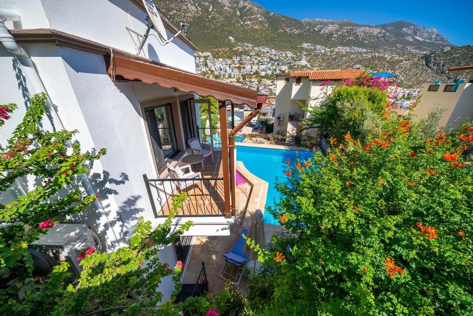 Villa Zeytin Ortaalan Özel Havuzlu 80