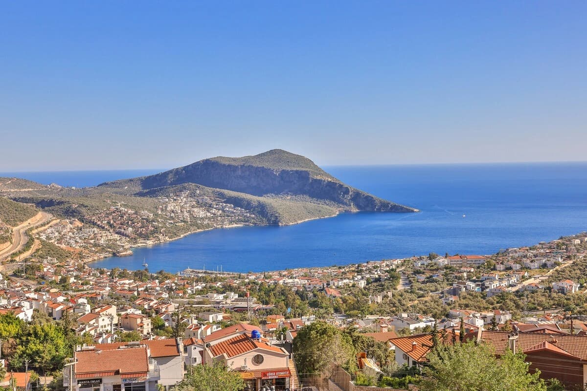 Apart Petunya Kalkan 79