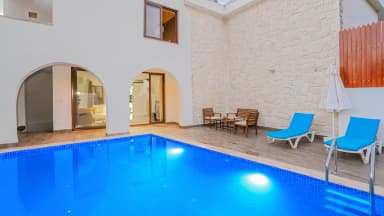 Villa Ceyhan Korunaklı Havuz 29