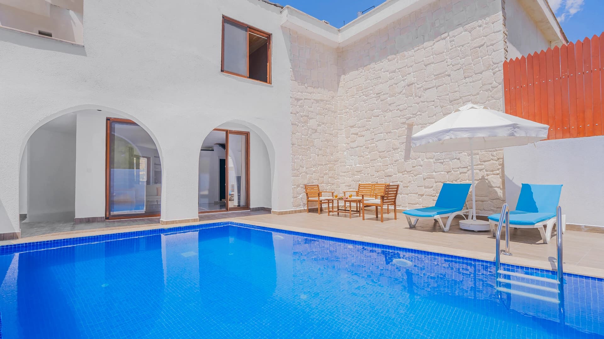 Villa Ceyhan Korunaklı Havuz 71