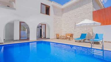 Villa Ceyhan Korunaklı Havuz 71