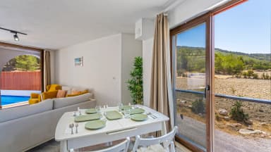 Villa Ceyhan Korunaklı Havuz 51