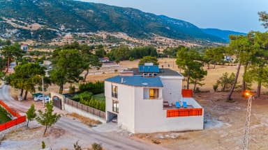 Villa Ceyhan Korunaklı Havuz 37