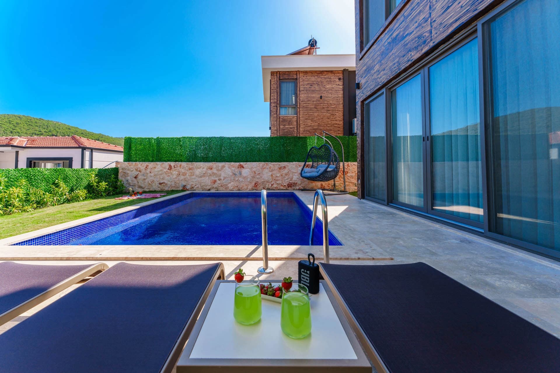 Villa Brow Korunaklı Havuz 69