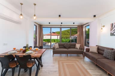 Villa Brow Korunaklı Havuz 43