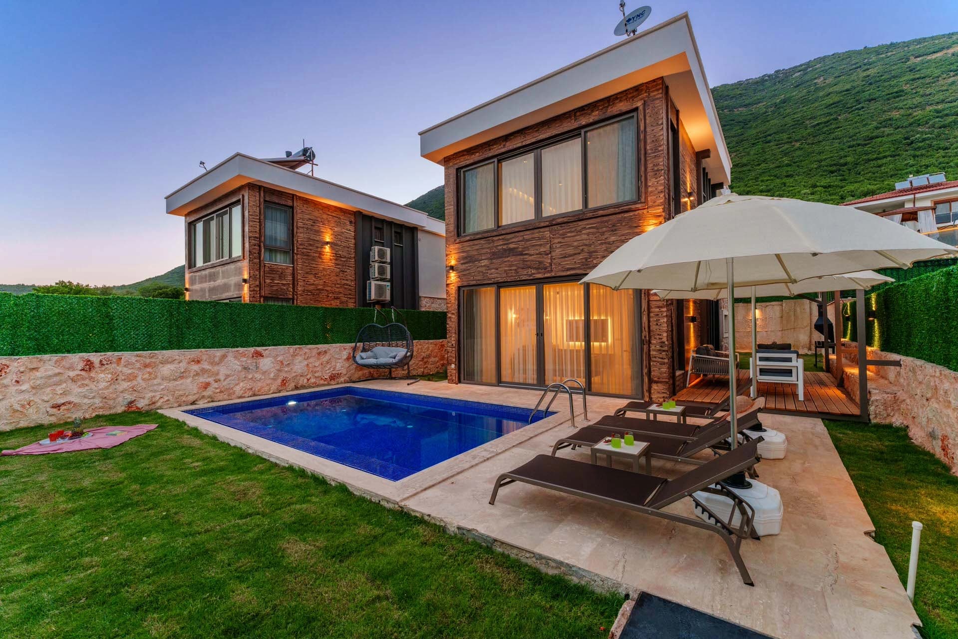 Villa Brow Korunaklı Havuz 97