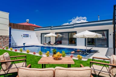 Villa Özmen Çocuk Havuzu 28