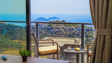 Suit Almila Kalkan 21