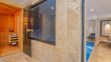 Suit Almila Korunaklı Havuz 72