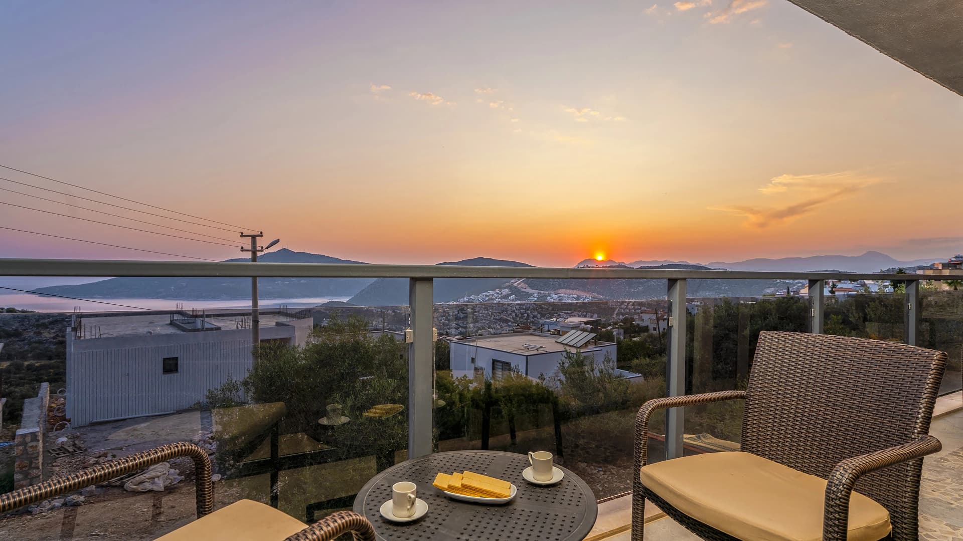 Suit Almila Kalkan 49