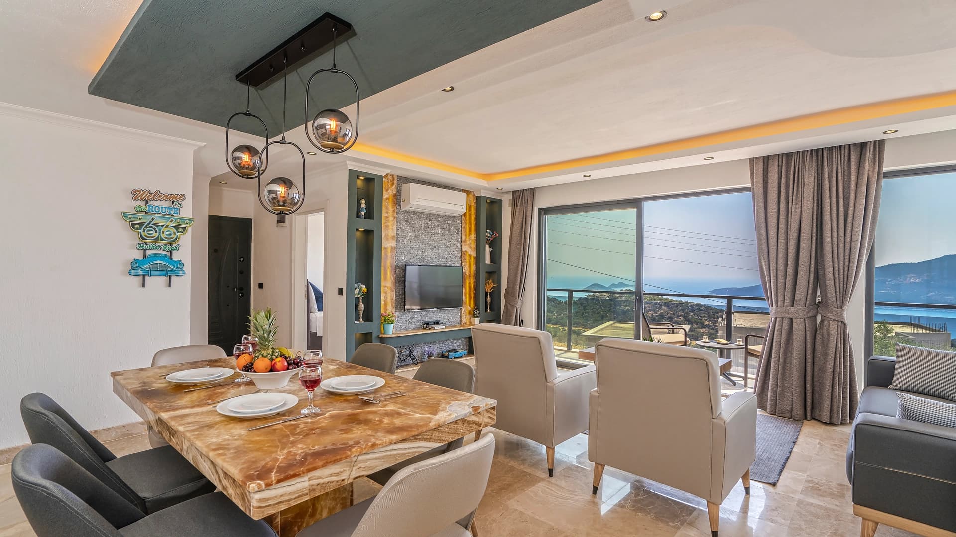 Suit Almila Kalkan 77