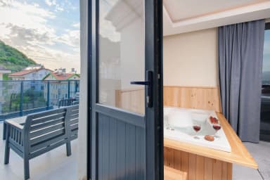 Villa Akr Deniz Korunaklı Havuz 42