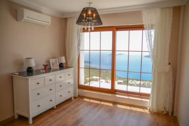 Villa Berat Korunaklı Havuz 22