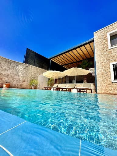 Villa Berat Korunaklı Havuz 28