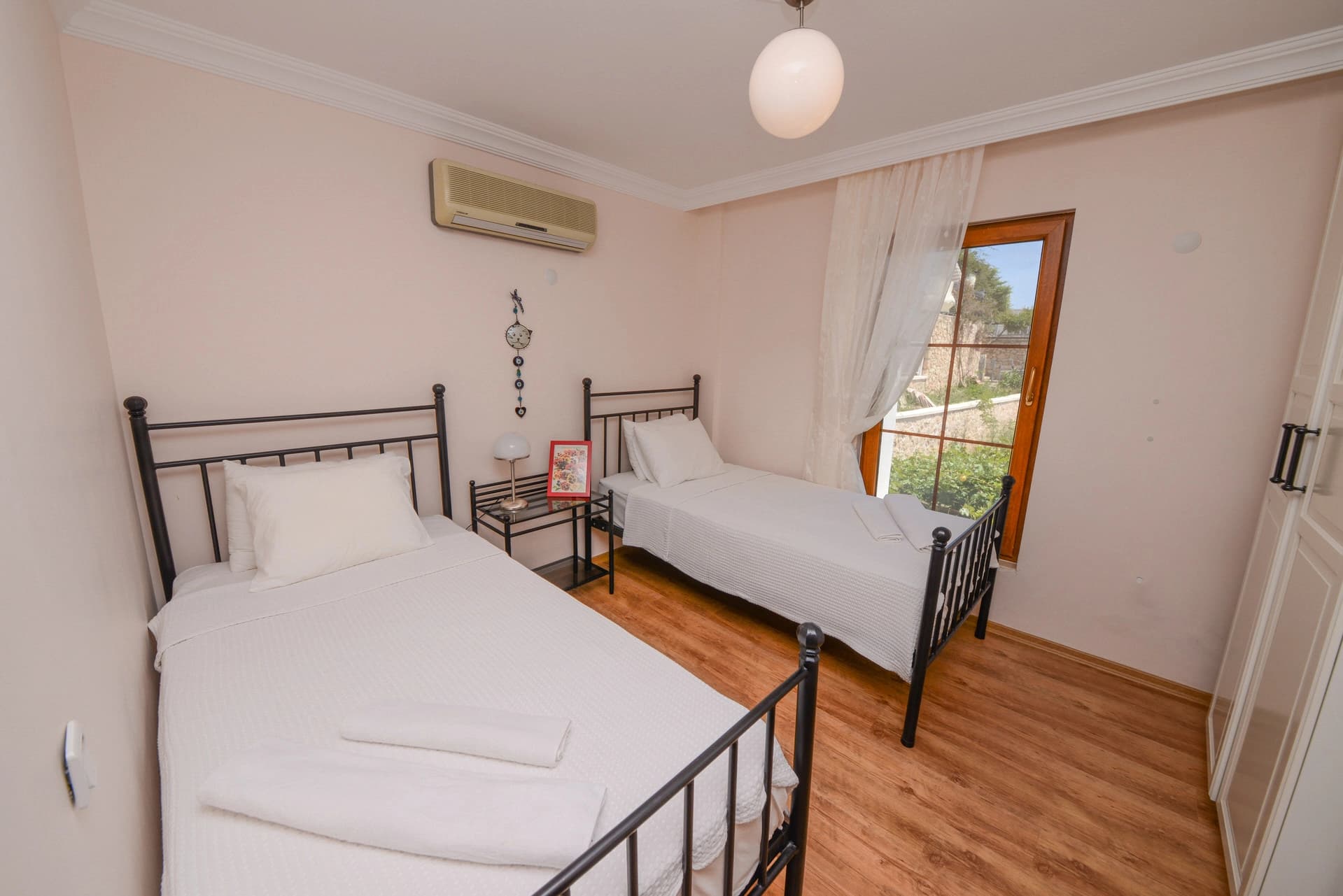 Villa Berat Korunaklı Havuz 36