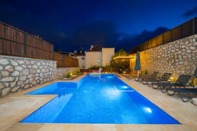 Villa NightCity Özel Havuzlu 12