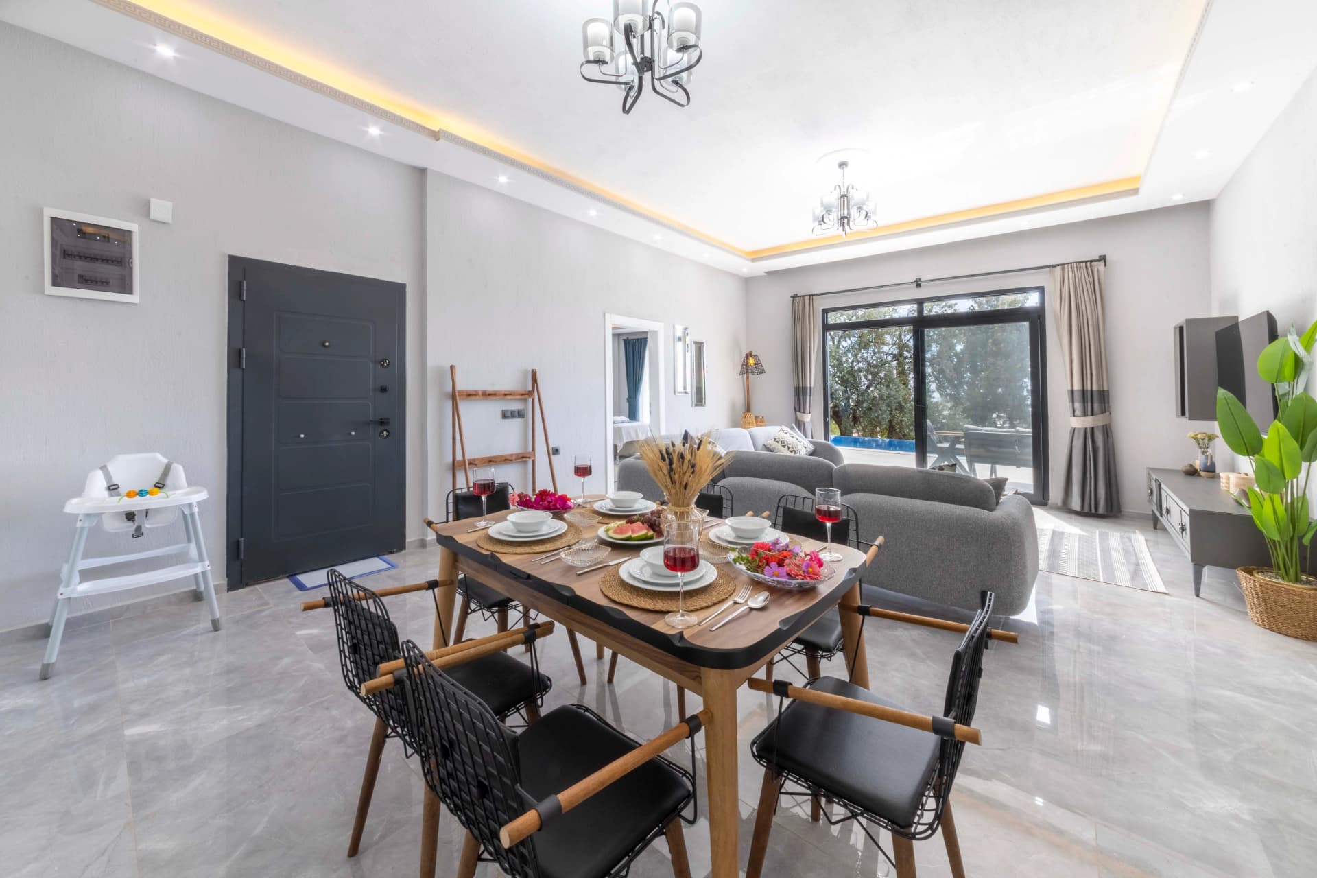 Villa Elyase Korunaklı Havuz 45