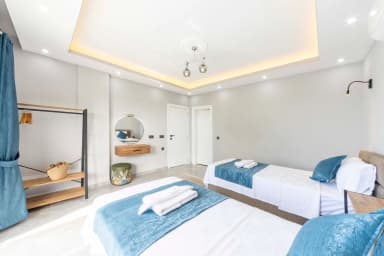 Villa Elyase Korunaklı Havuz 33