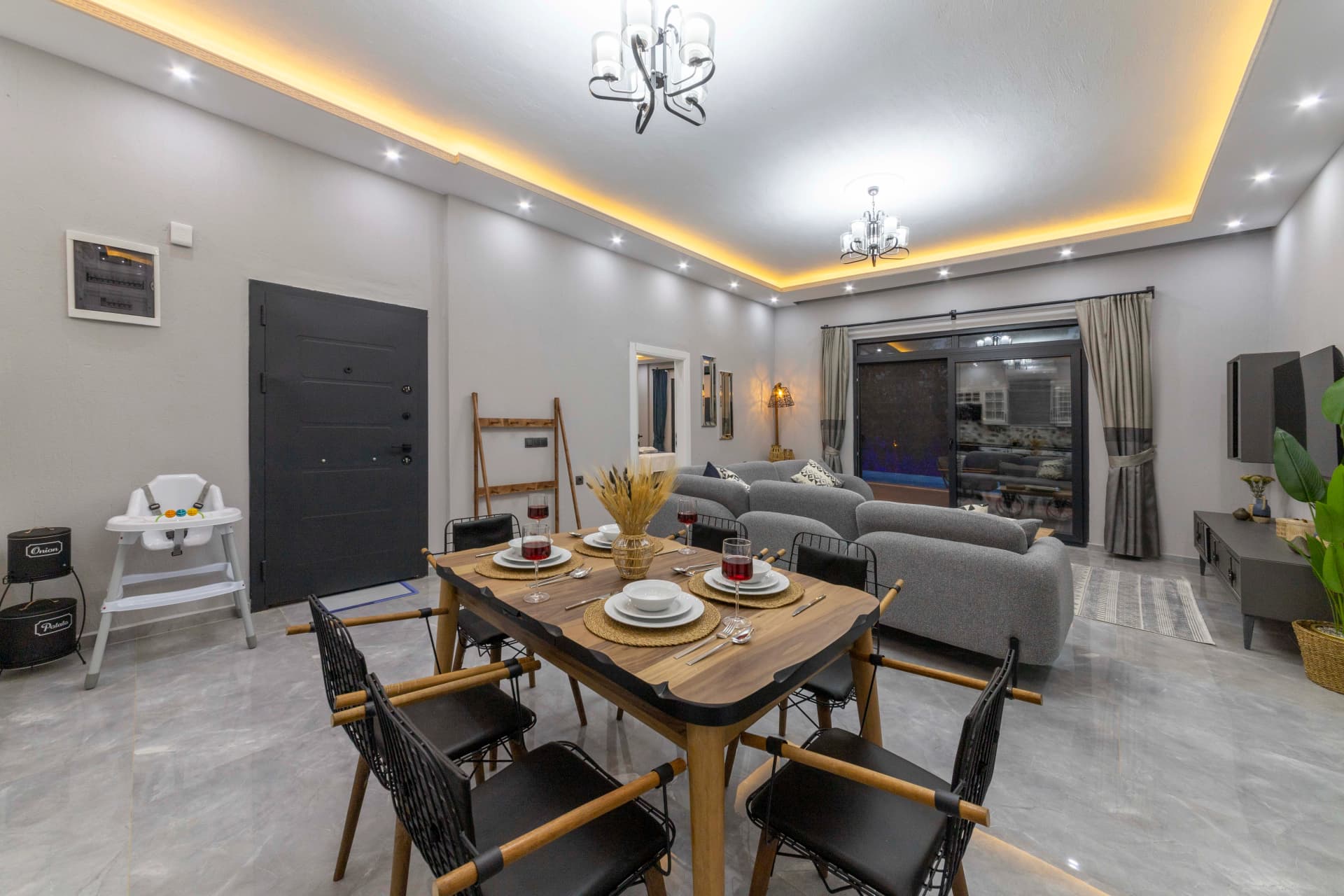 Villa Elyase Korunaklı Havuz 39