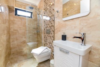 Suite Manzara 2 Korunaklı Havuz 96