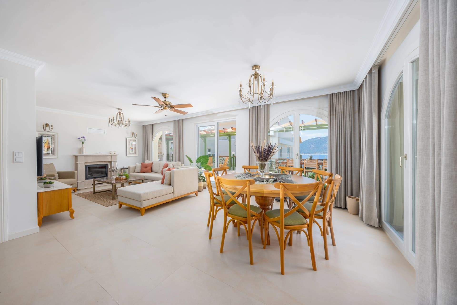 Villa Grande Korunaklı Havuz 99