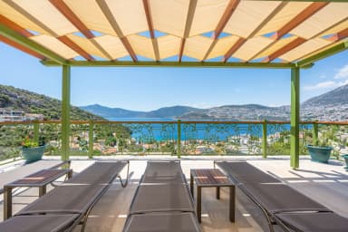 Villa Grande Korunaklı Havuz 73